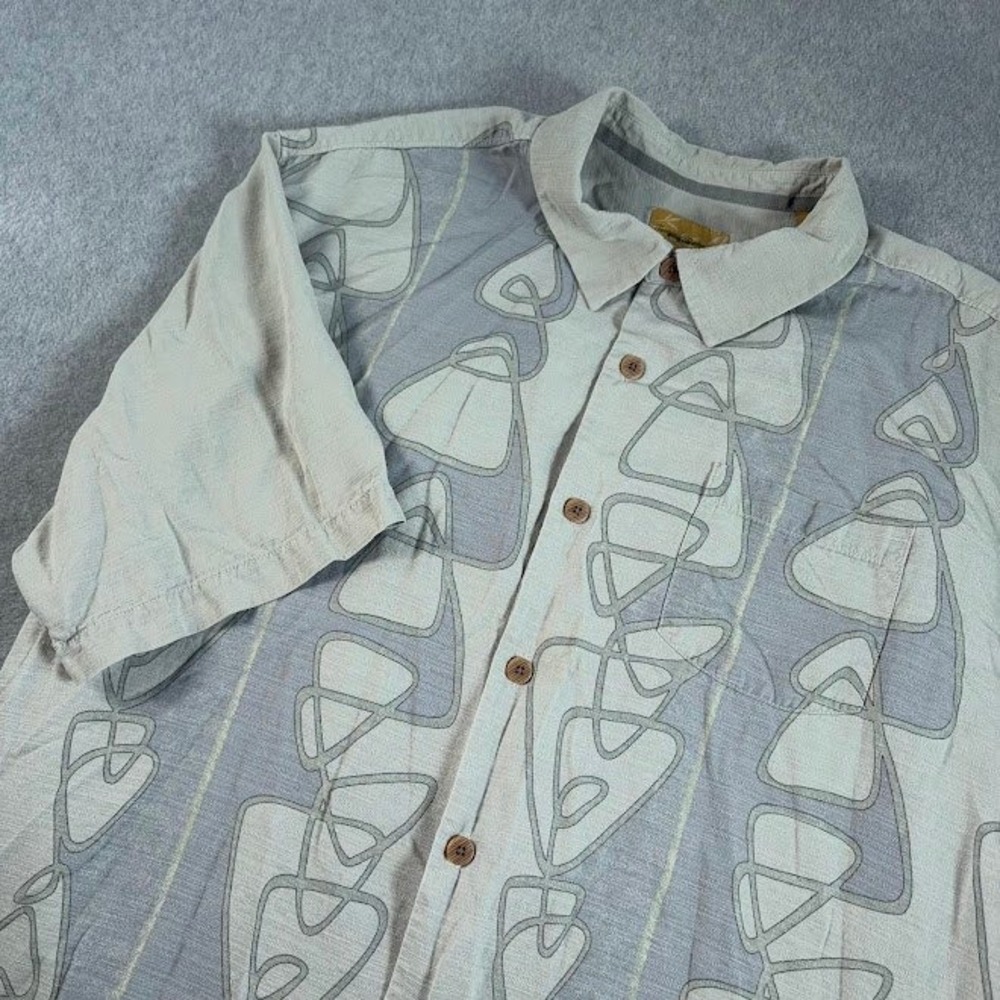 Tommy Bahama Camp Shirt Mens XL Gray Beige Geometric 100% Silk Button Up